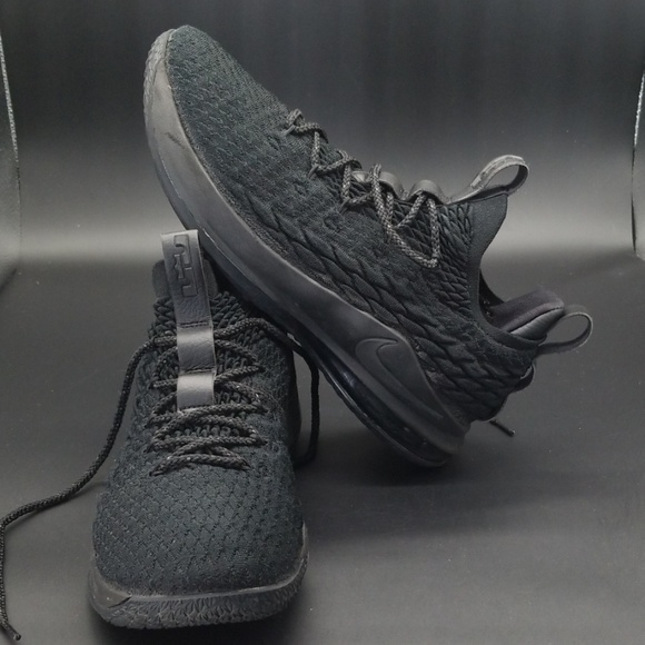 lebron 15 low triple black